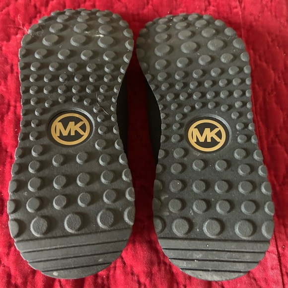 New Michael Kors Sneakers - size 10 - Picture 5 of 5